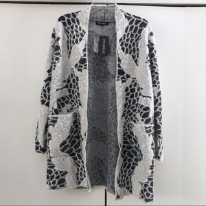 NWT Picadilly Abstract Black and White Printed Cardigan